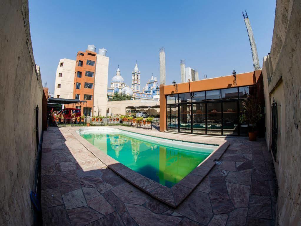 Hotel Samka Сальта Екстер'єр фото